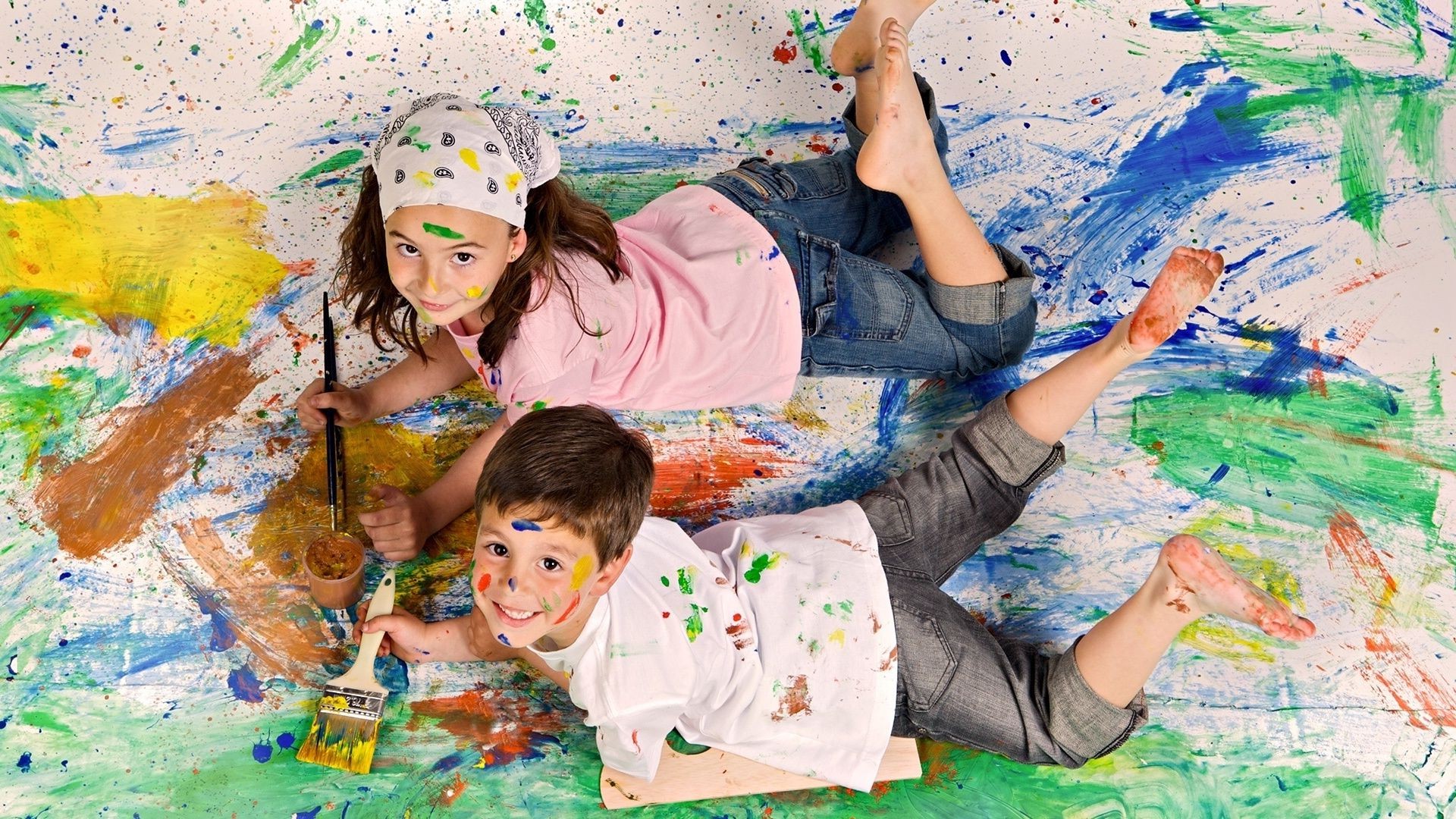 children at a lesson creativity painting child painter fun paintbrush gouache art brush elementary artistic girl leisure messy education preschool youth boy little