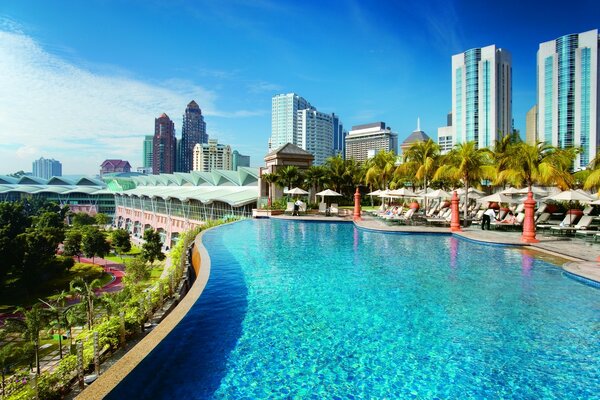 Hotel near clean water