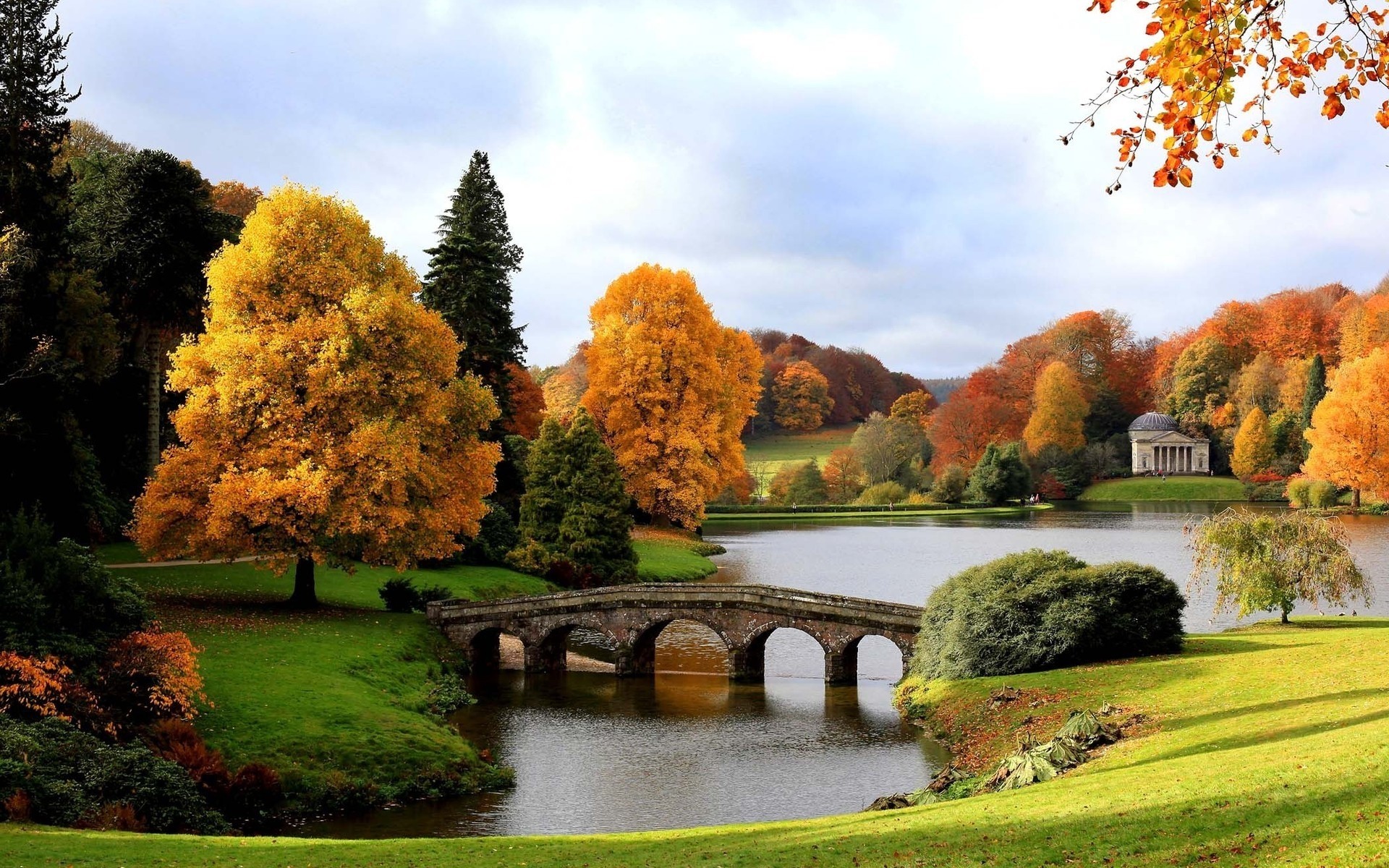 united kingdom fall tree outdoors nature lake grass leaf park river water landscape travel scenic sky wood summer composure daylight gold bridge palladin