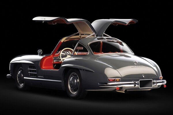 Classic cars on the desktop