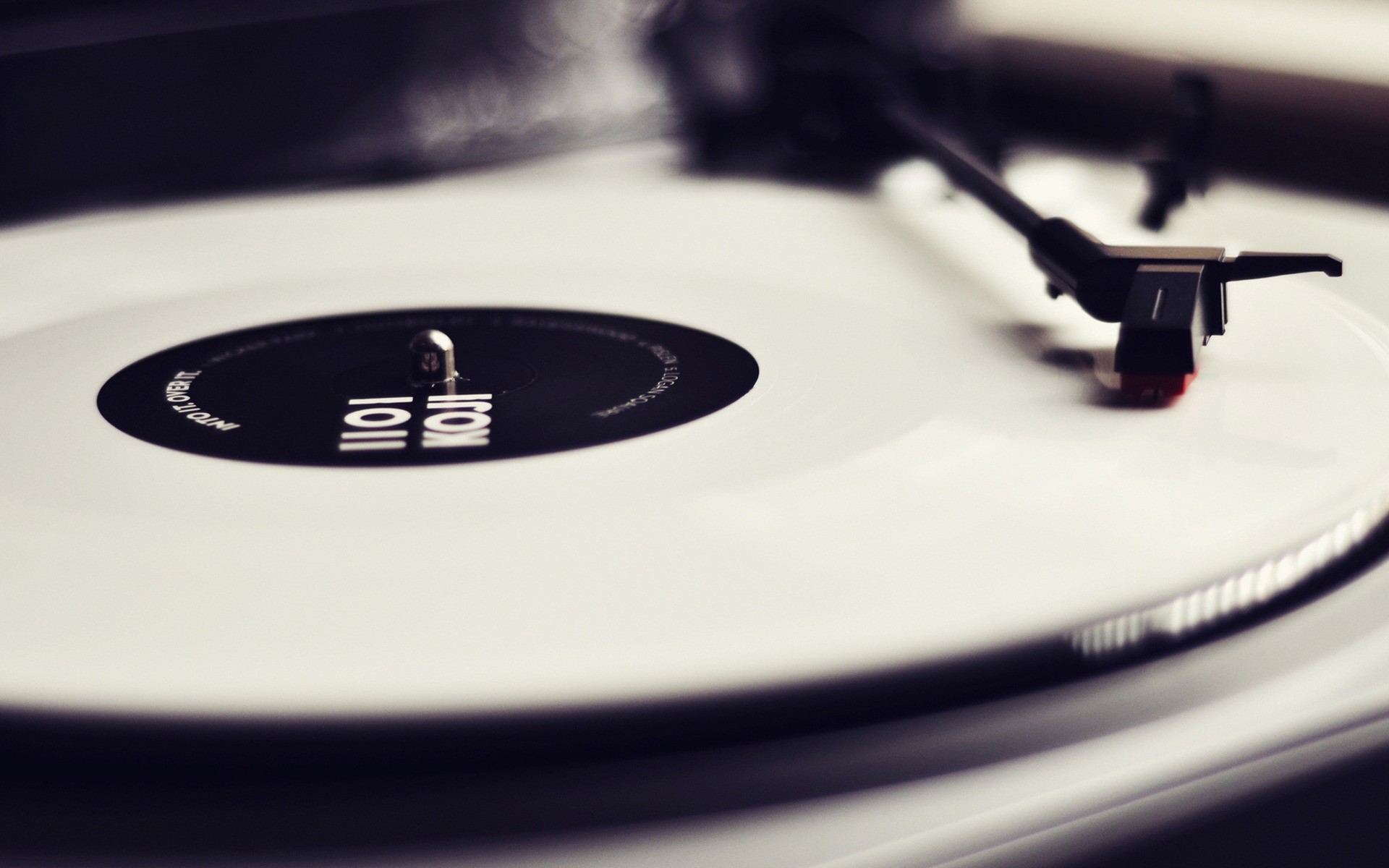 dj phonograph record music vinyl sound turntable gramophone player play analogue round studio reflection pop recreation plastic disco mix turn