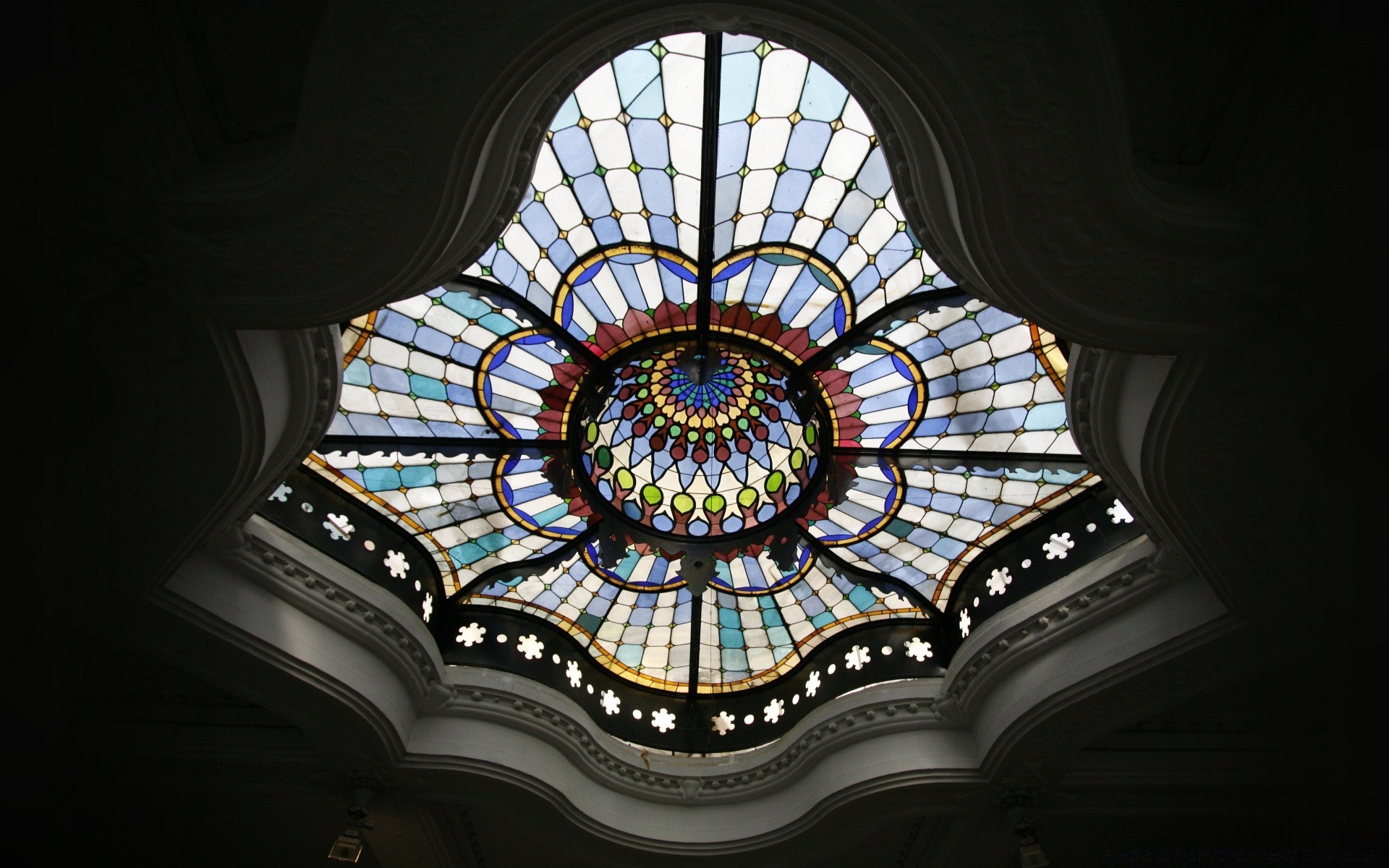 interior ceiling architecture inside indoors light church art glass travel building dome religion