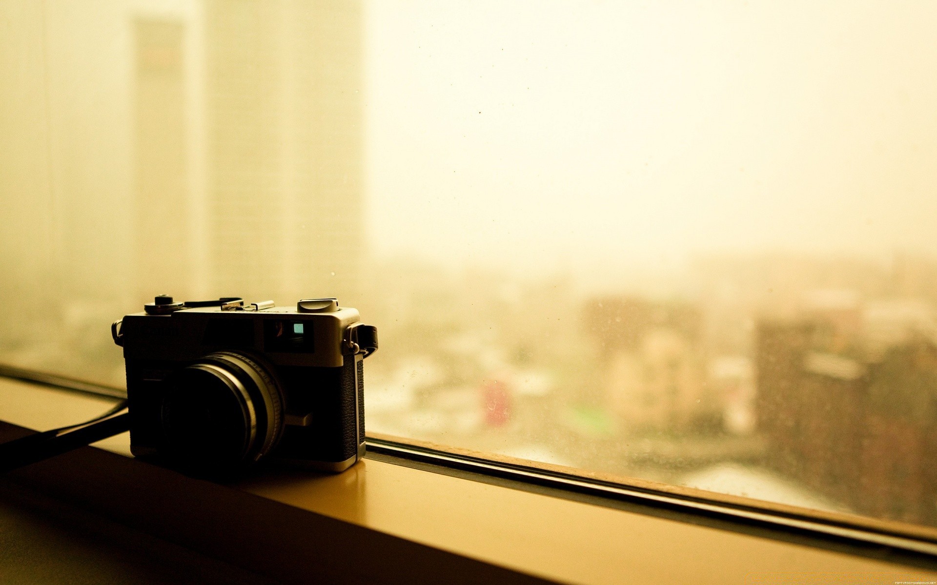 vintage blur analogue retro lens zoom old light travel aperture still life sunset rangefinder photograph sepia