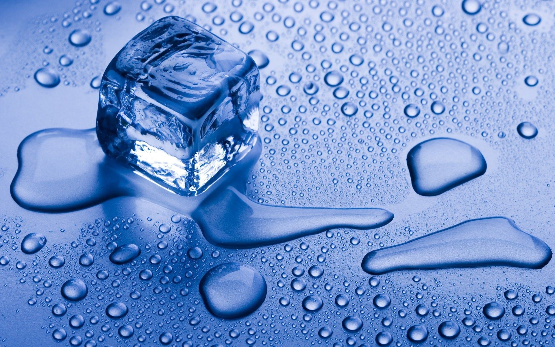 geometric shapes wet drop liquid rain bubble clean water droplet splash turquoise clear purity drink dew wash ripple pure glass cold bath