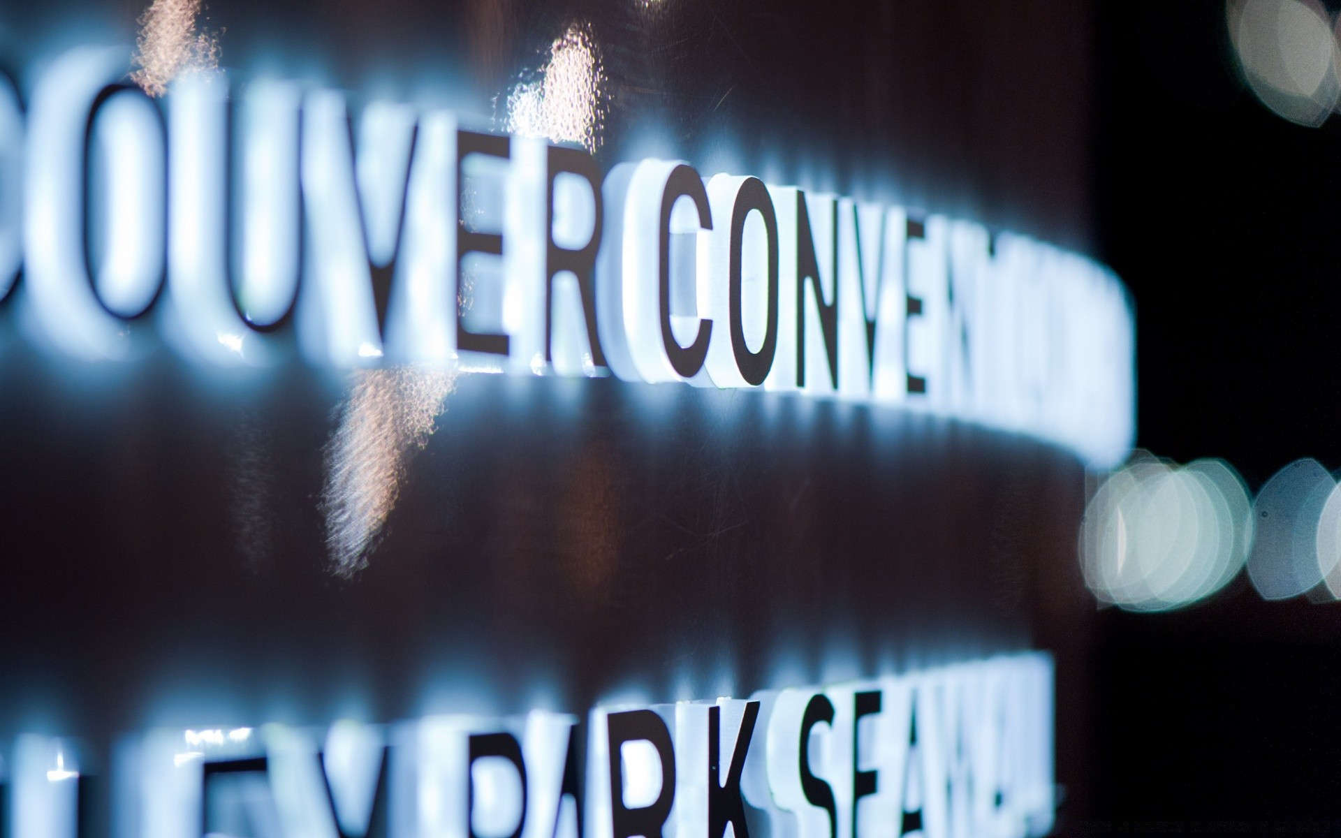 bokeh business text blur data desktop internet danger communication focus