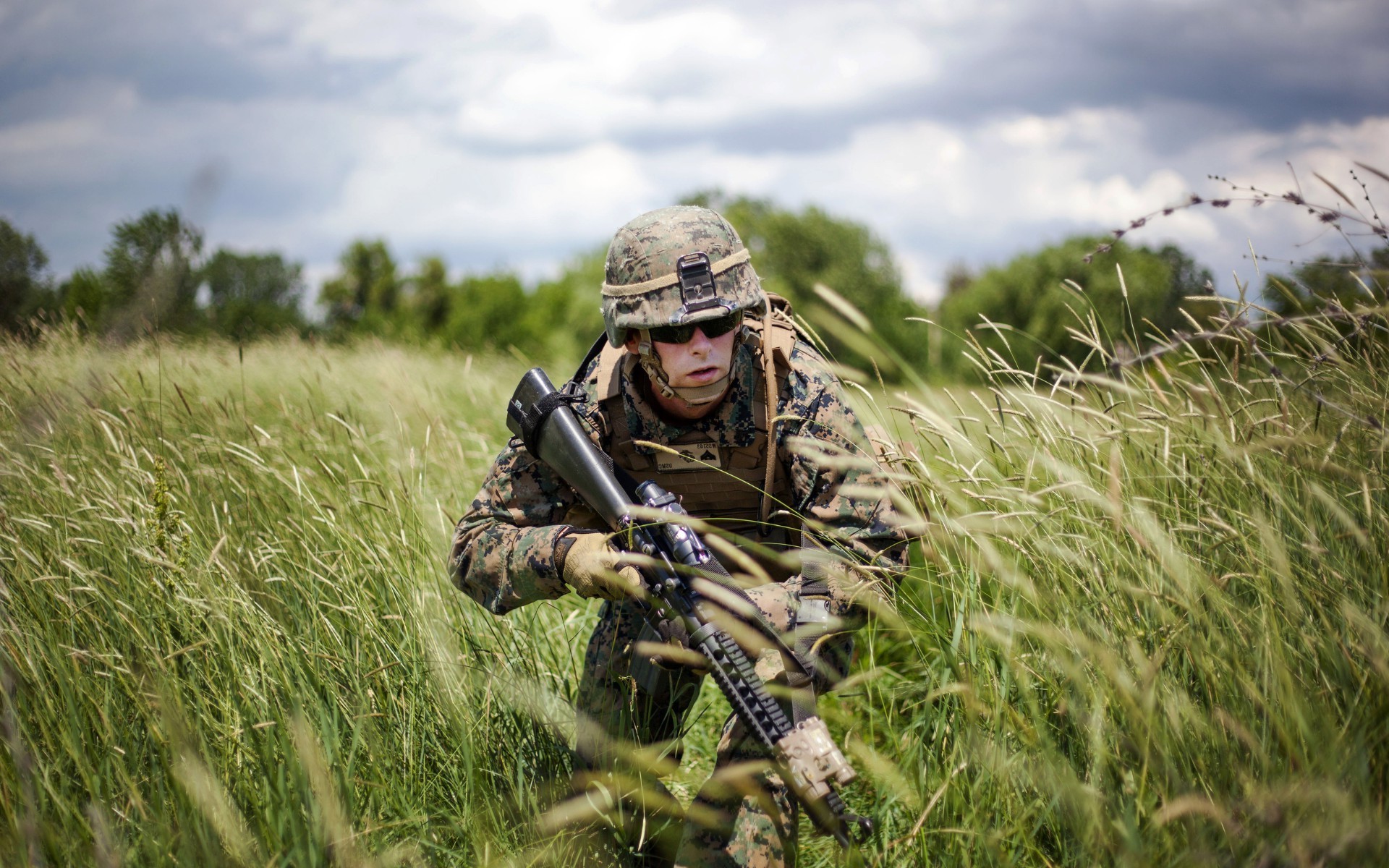 swat war weapon soldier military army grass gun rifle outdoors field camouflage combat nature summer ammunition man recreation one leisure