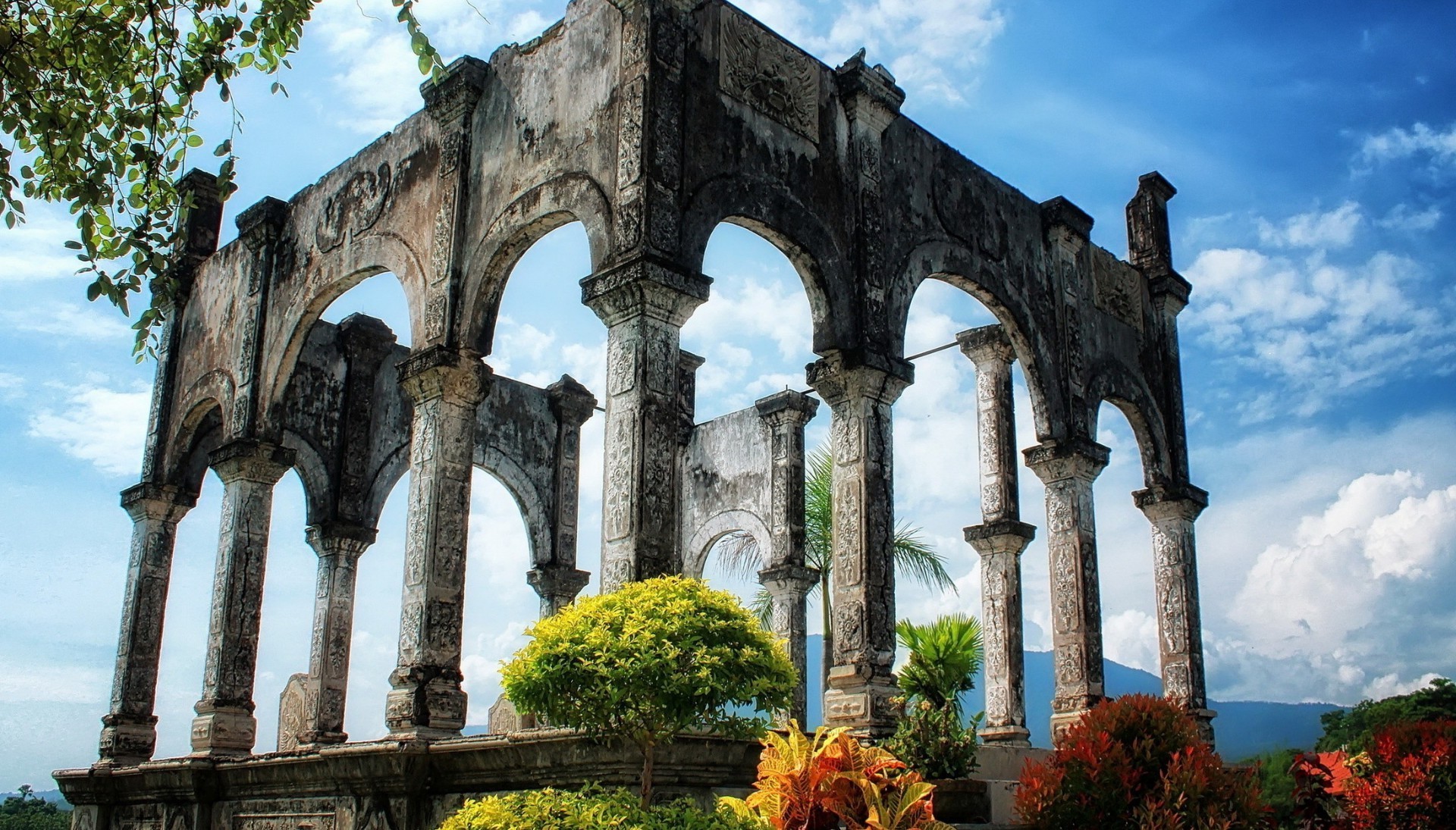 ancient architecture architecture travel ancient building column old sky tourism tower stone monument landmark religion arch outdoors church city sculpture culture