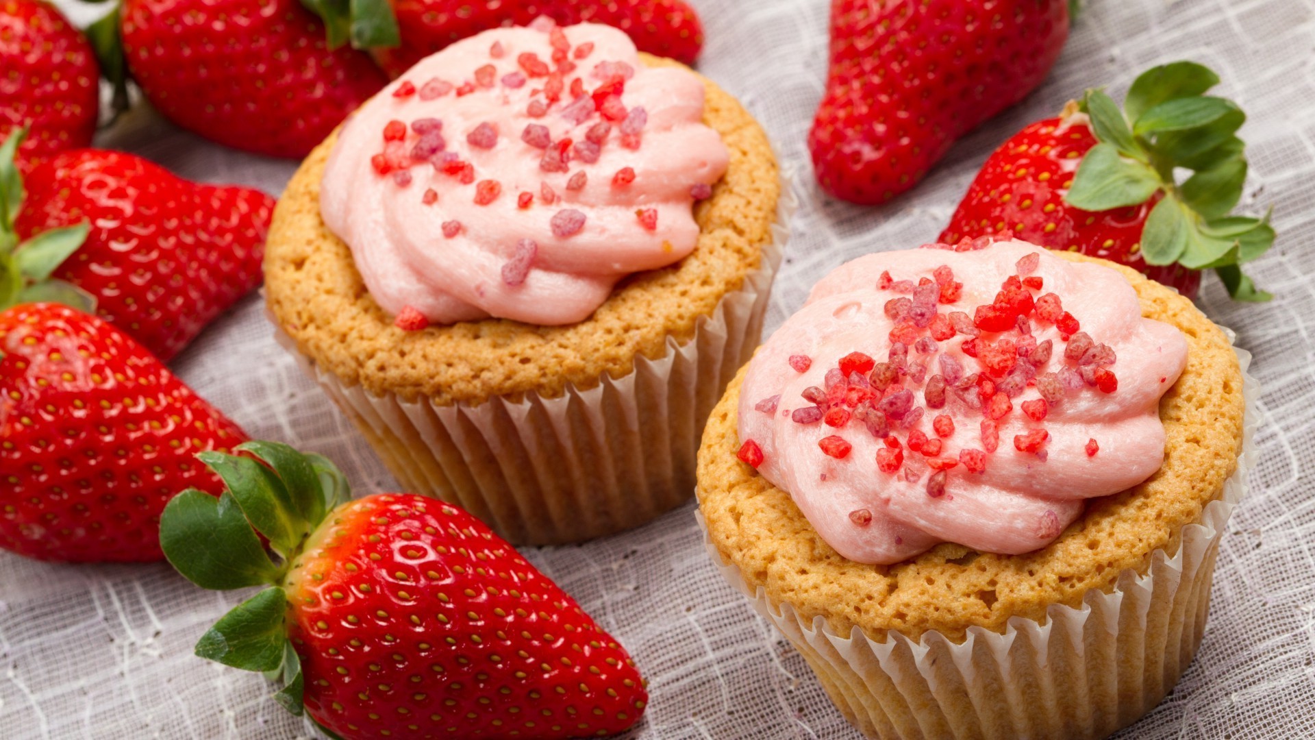desserts sweet strawberry cream cake delicious pastry berry refreshment food sugar baking fruit bakery chocolate vanilla homemade indulgence breakfast whipped cream