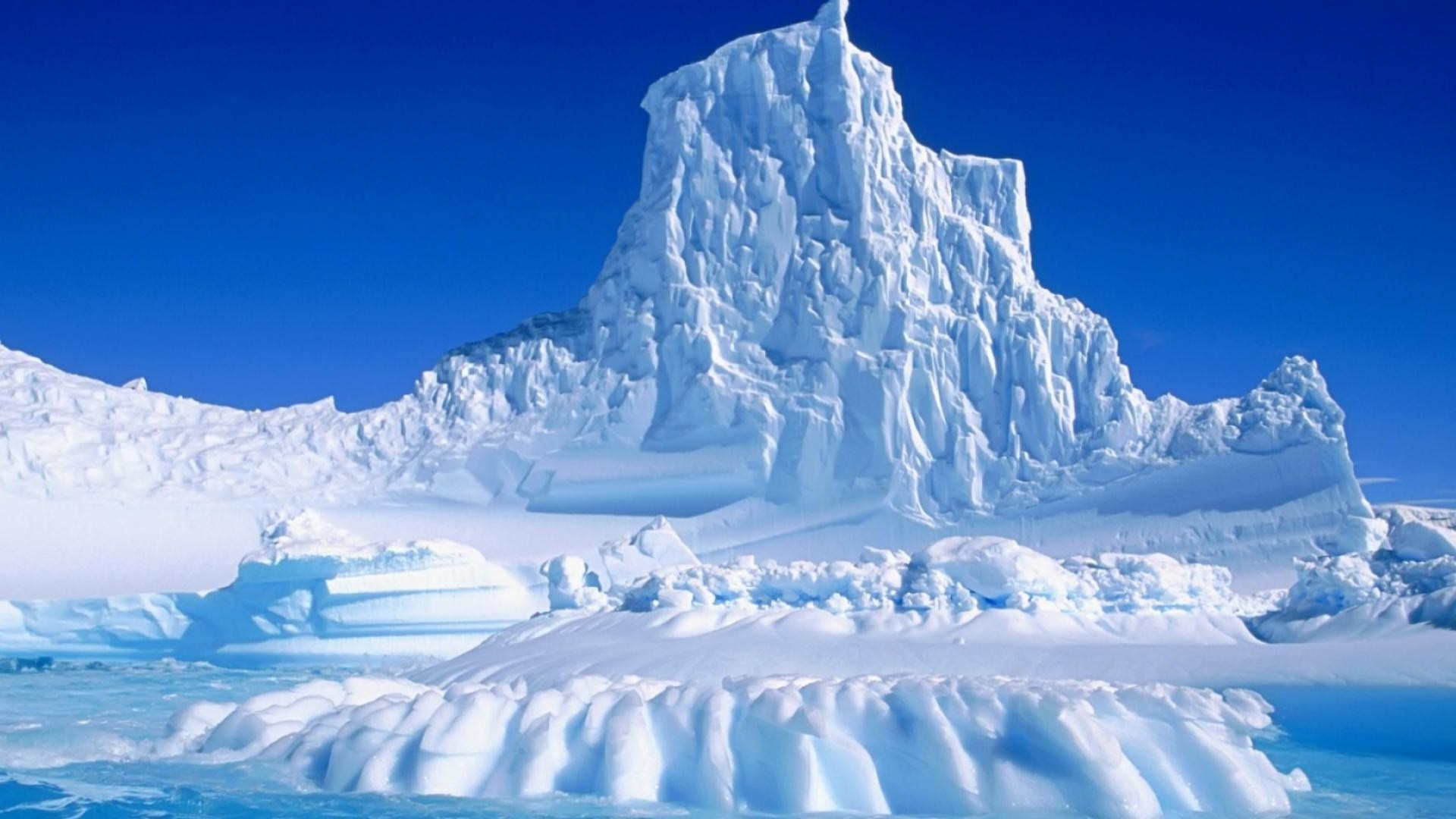 winter snow ice mountain cold glacier scenic frosty frozen landscape iceberg travel