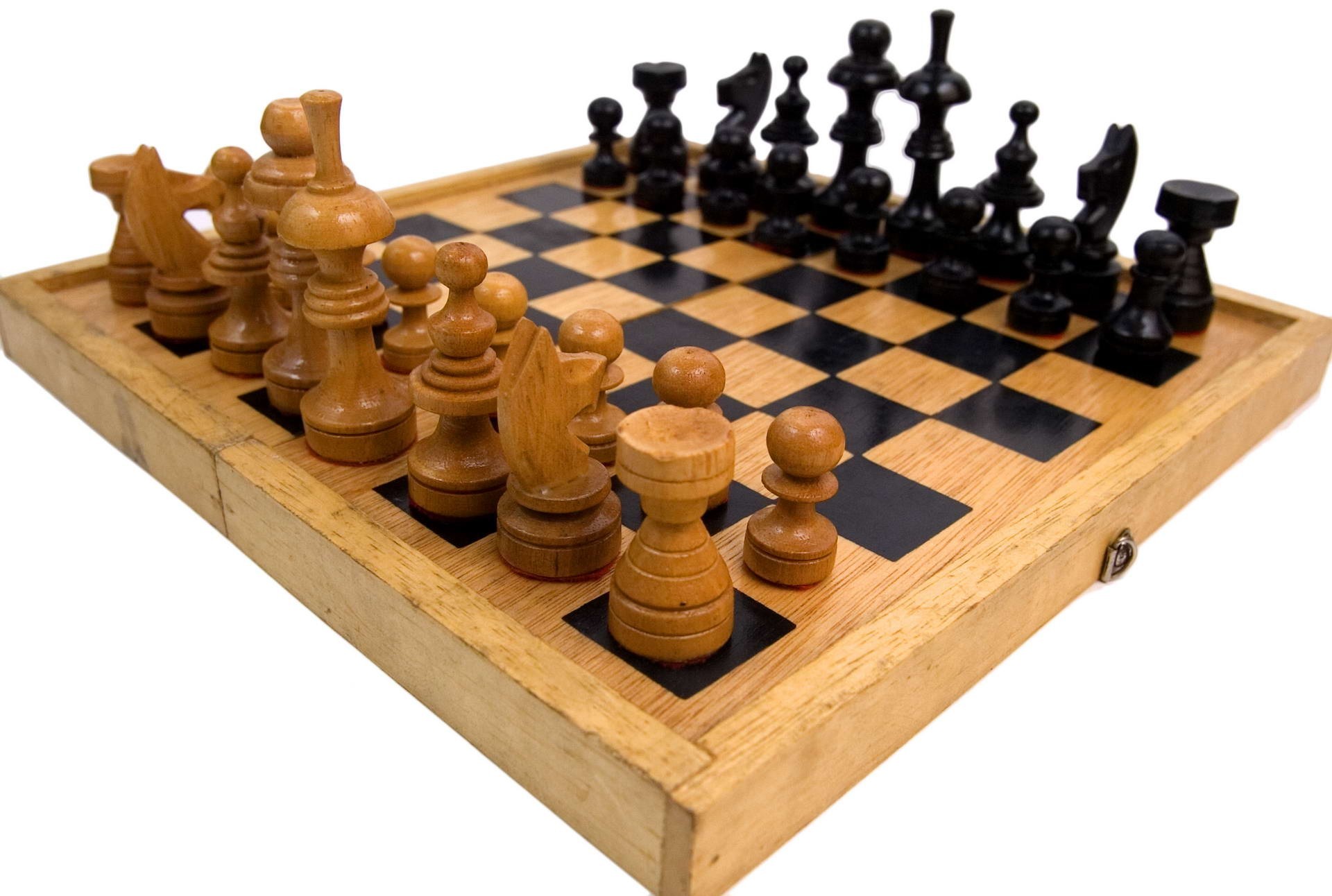 board games chess strategy pawn knight queen competition combat mate game victory challenge castle board game win war travel piece leisure strategic intelligence
