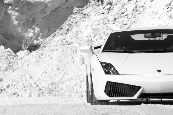 Snow and drifts are not an obstacle for your SUV