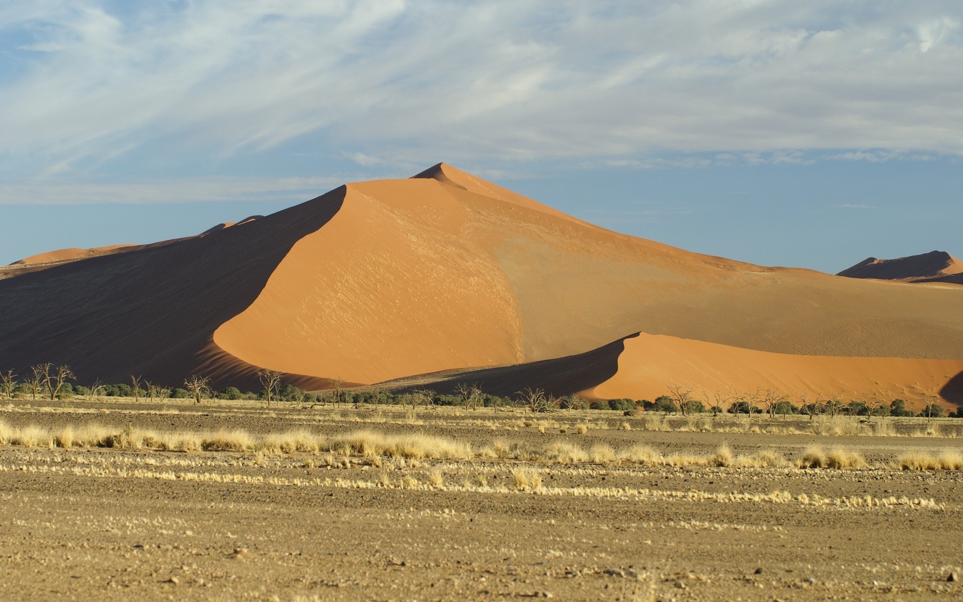 desert sand arid dry barren landscape hot travel dune sky nature hill