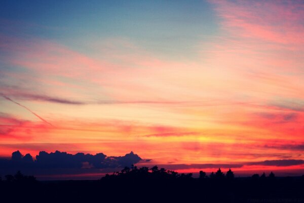 A very beautiful sunset in the distance