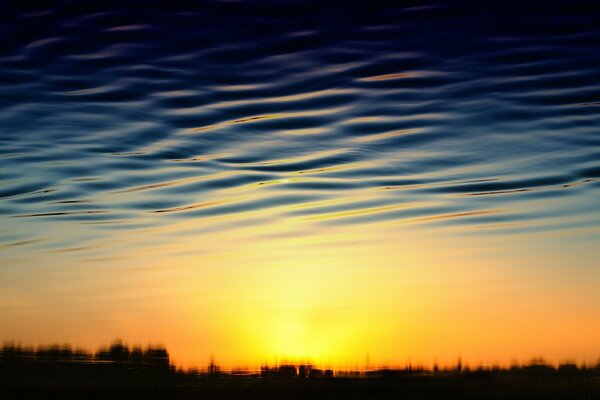 Upside down. Mormkaya surface instead of the sky