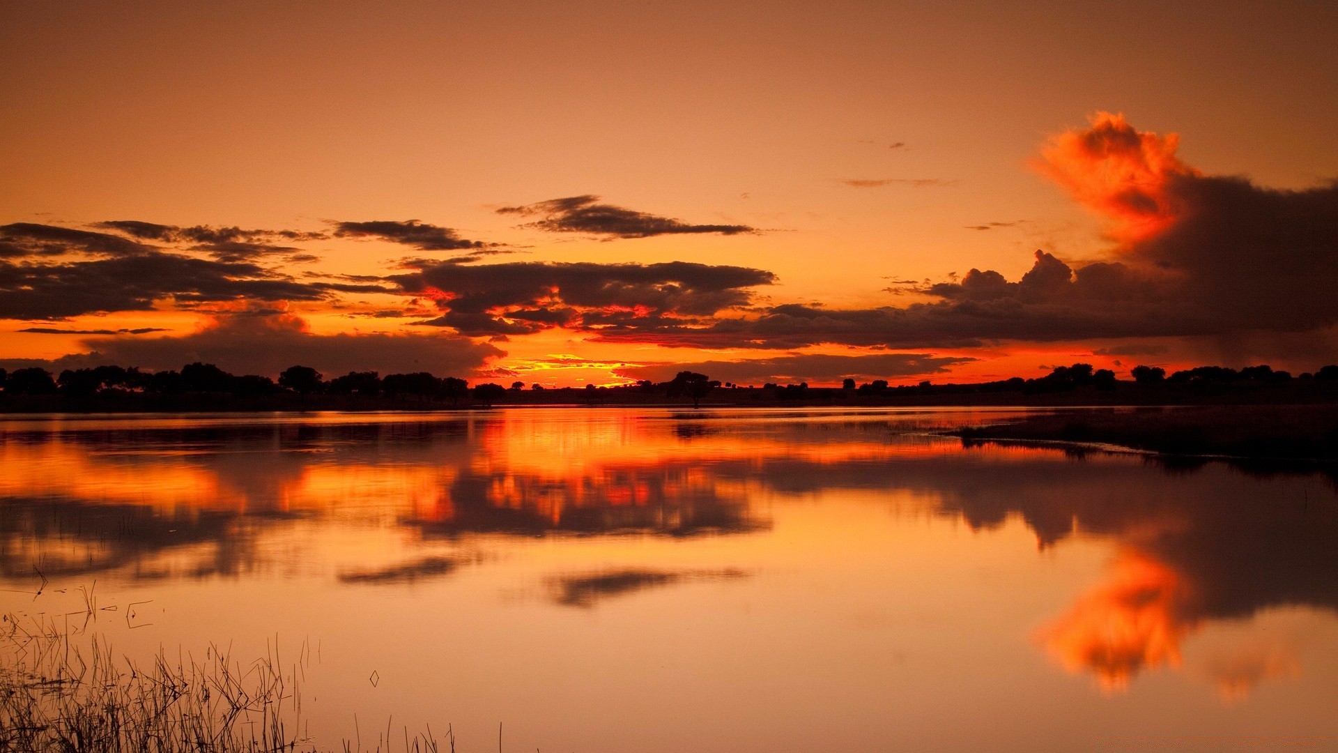 lake sunset dawn water reflection dusk sun evening sky landscape nature
