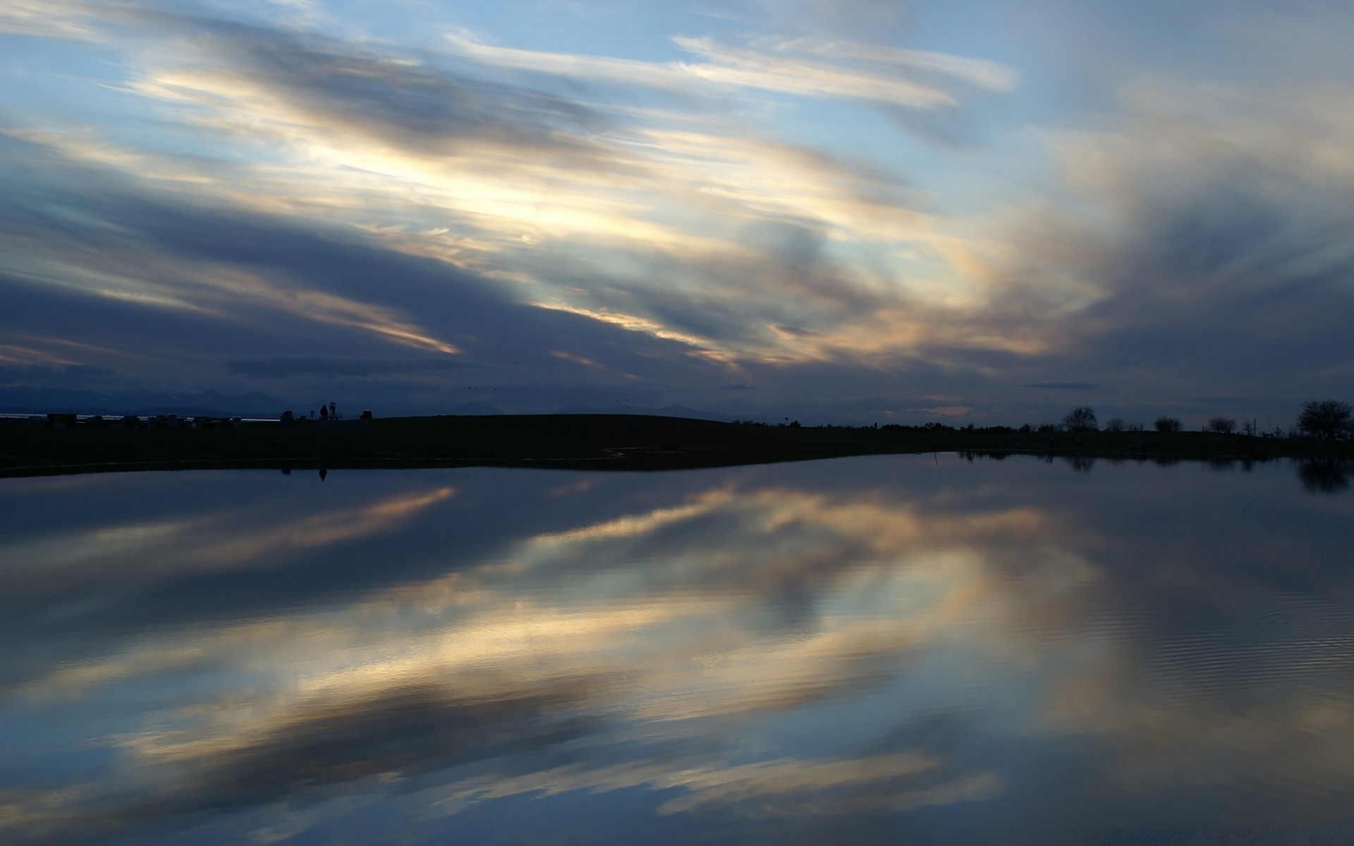 lake sunset dawn sky sun water nature landscape evening outdoors dusk weather fair weather reflection summer light