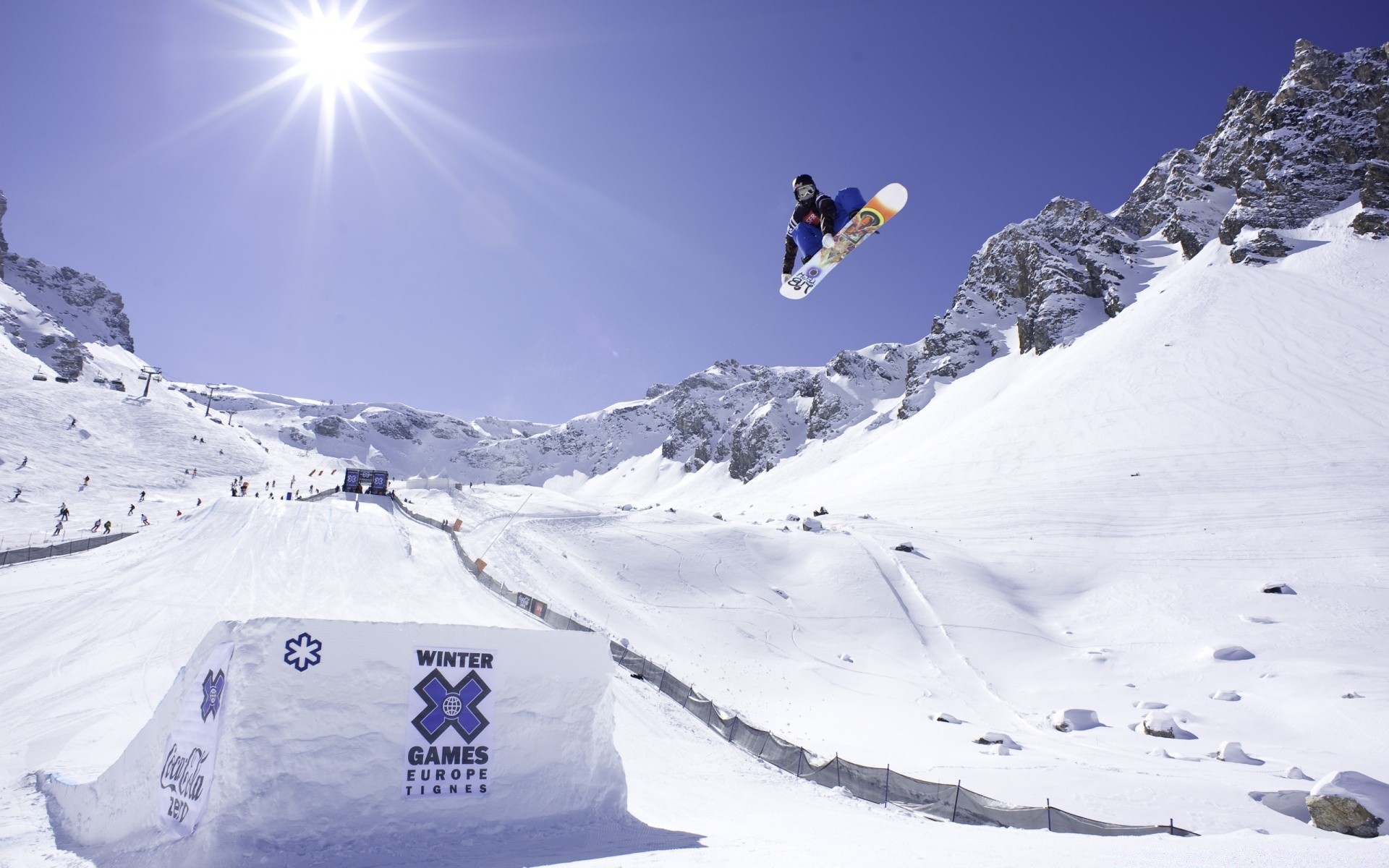 sports snow winter mountain cold resort skier ski slope snowboard adventure ice mountain peak ski resort powder sport hill piste alpine glacier