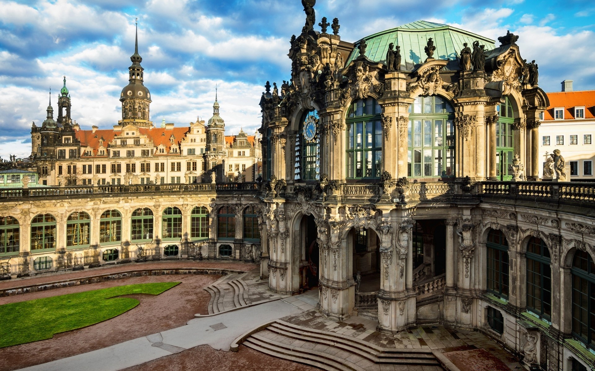 europe architecture travel building castle landmark city tourism old famous historic ancient baroque monument facade sky imperial outdoors exterior fountain museum